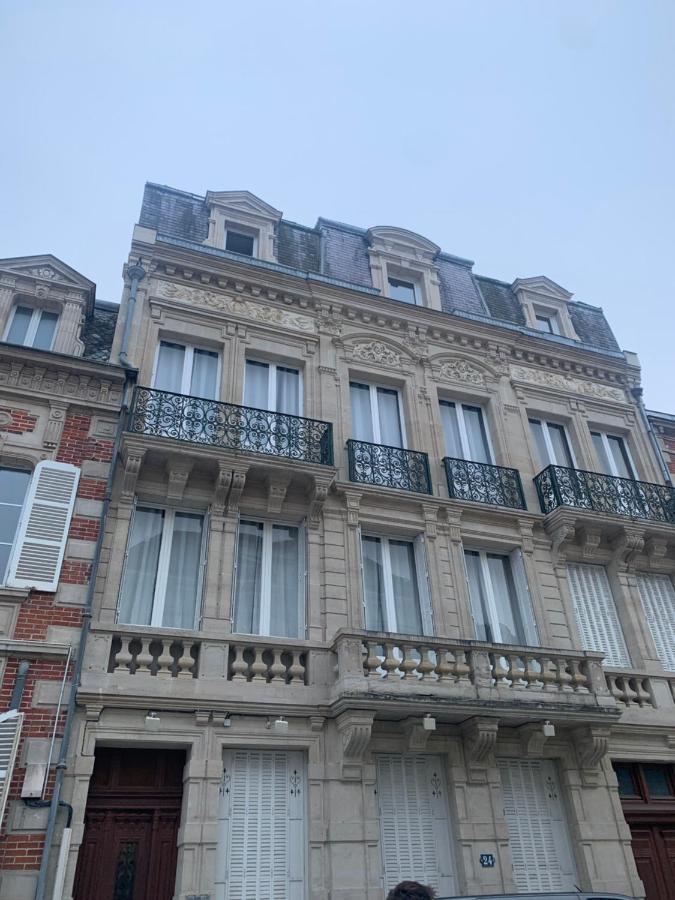 L Oote Appart Épernay Exteriör bild