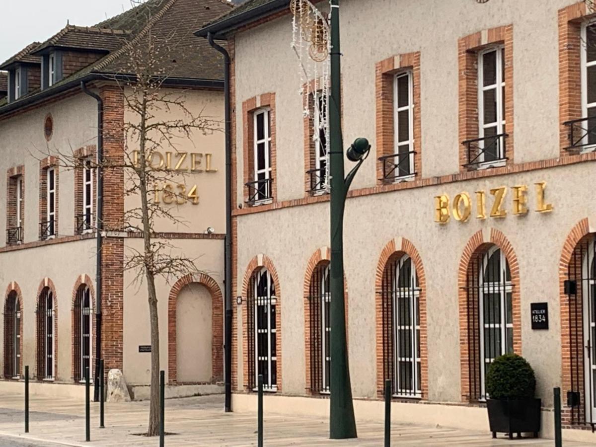 L Oote Appart Épernay Exteriör bild